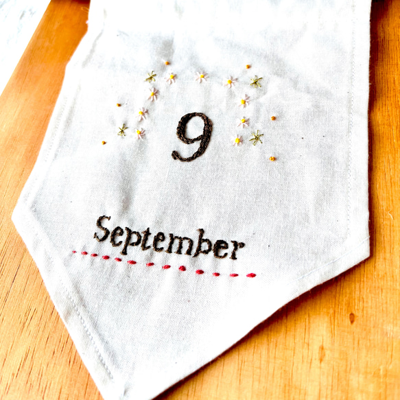 刺繍タペストリー 【季節のタペストリー 9月】 3枚目の画像