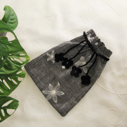 花刺繍のリネン　巾着 4枚目の画像