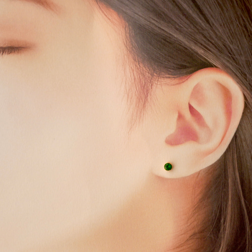 3mm クロムダイオプサイドの一粒ピアス サージカルステンレス シンプル 