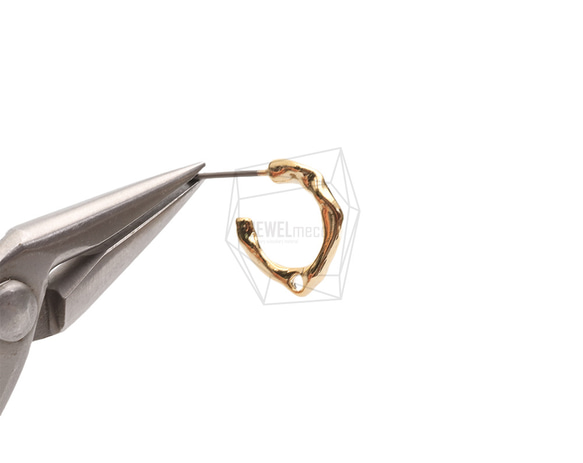 ERG-2485-G [2 件] 錘擊 C 形耳環，錘擊 C 形柱 第4張的照片