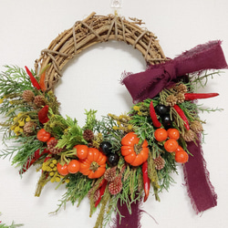 ハロウィンからクリスマスまで】全て生花！秋の実りのハーフリース