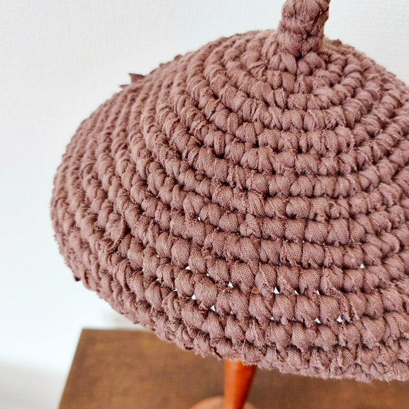 裂き編みのベレー帽（ブラウン） 5枚目の画像