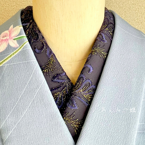 洗える刺繍半衿  紺碧ラメ【1点のみ】 2枚目の画像