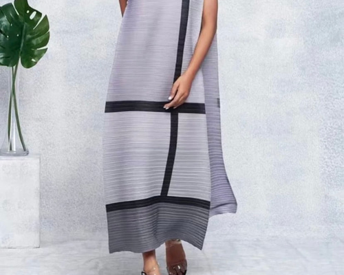 PLEATS PLEASE 幾何学模様 ノースリーブチュニック サイズ3 PLEATS PLEASE 幾何学模様 ノースリーブチュニック サイズ3