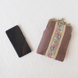 インド刺繍のがま口スマホショルダー/スマホポシェット/サコッシュ/ショルダーバッグ/がま口バッグ/敬老の日/小物入れ/ポ 2枚目の画像