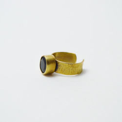簡單系列-鑽切黑碧璽‧硫化鍛敲黃銅開放戒圍戒指 第3張的照片