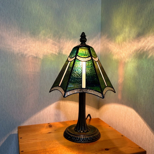 【正月Sale! 】 テーブルランプ　ステンドグラス(1) Amazon.co.jp : ステンドグラス テーブルランプ テーブルライト