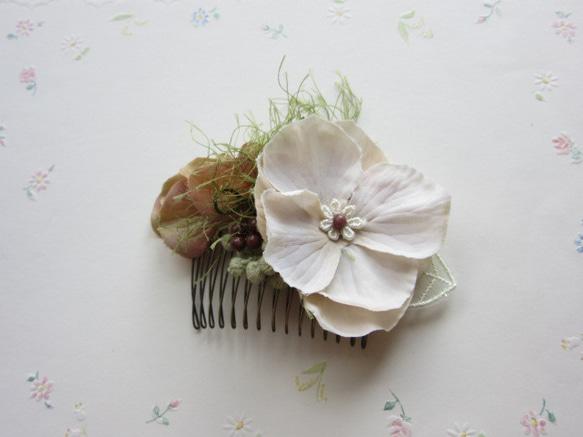 お花のヘアコーム　ロードナイト 2枚目の画像