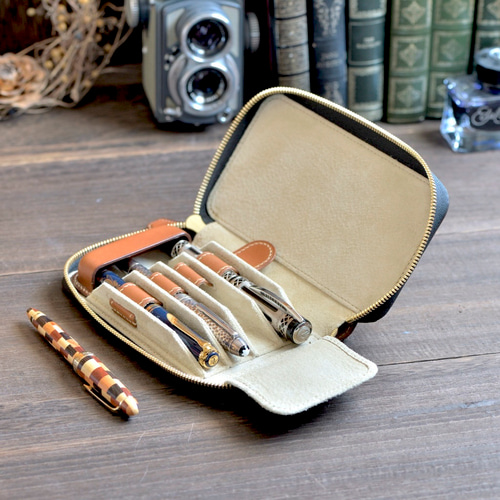 ラウンドファスナー万年筆ケース 仕切りタイプ 4本用 カラーオーダー