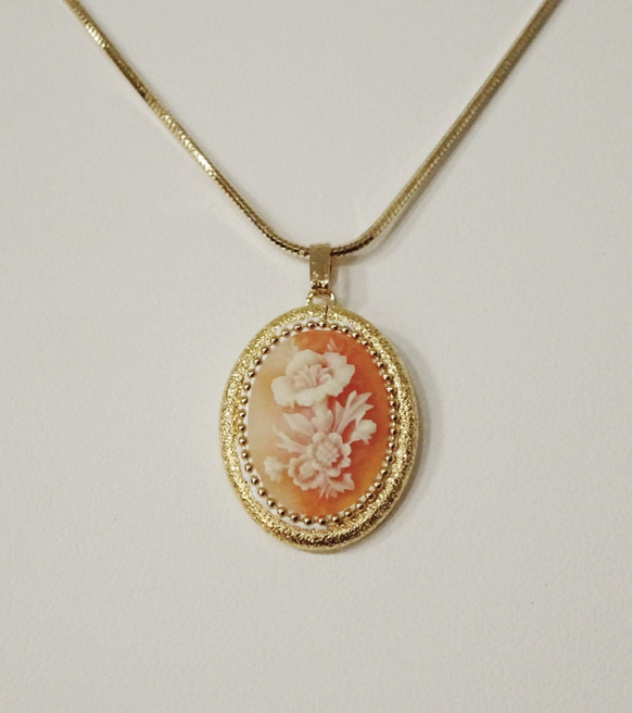 オレンジの花束カメオ ペンダント【スターダスト ゴールド