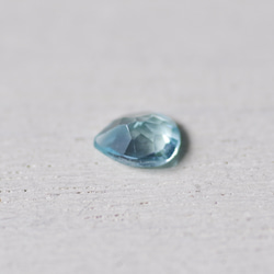 ブルー・アパタイト＊ペアシェイプ・カット＊0.32ct＊5.1×4.0mm＊AP-008 2枚目の画像