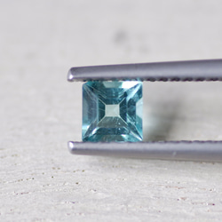 ブルー・アパタイト＊スクウェア・カット＊0.38ct＊4.0mm＊AP-002 4枚目の画像