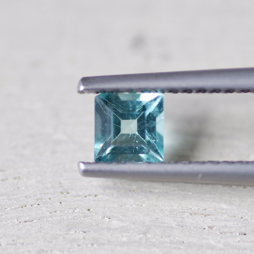 ブルー・アパタイト＊スクウェア・カット＊0.38ct＊4.0mm＊AP-002