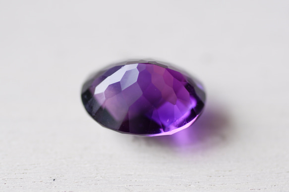 アメシスト＊オーバル・カット＊11.95ct＊16.0×13.0mm＊QA-037 2枚目の画像