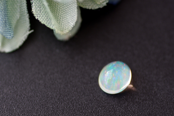 ウォーター・オパール＊オーバル・カボション・カット＊0.76ct