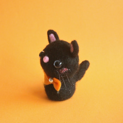 オッドアイのくりくり目玉の黒猫のマスコット 11枚目の画像