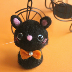 オッドアイのくりくり目玉の黒猫のマスコット 14枚目の画像