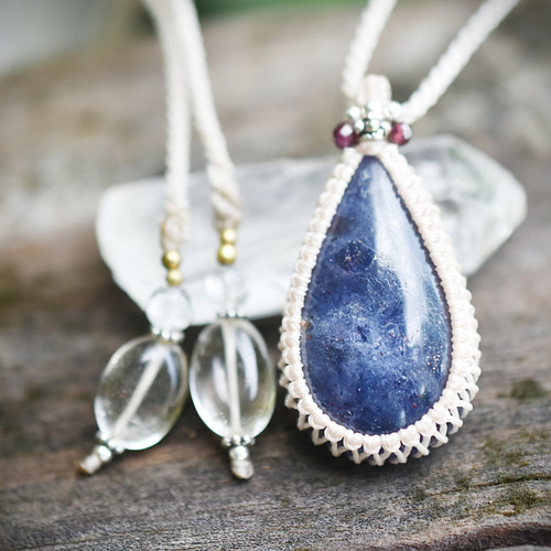 赤色見つけた☆アイオライト マクラメネックレス1220 ネックレス