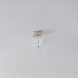 単品 フローライト (うすピンク) ピアス サージカル仕様 キャッチはシリコン [04] FL_04 4枚目の画像