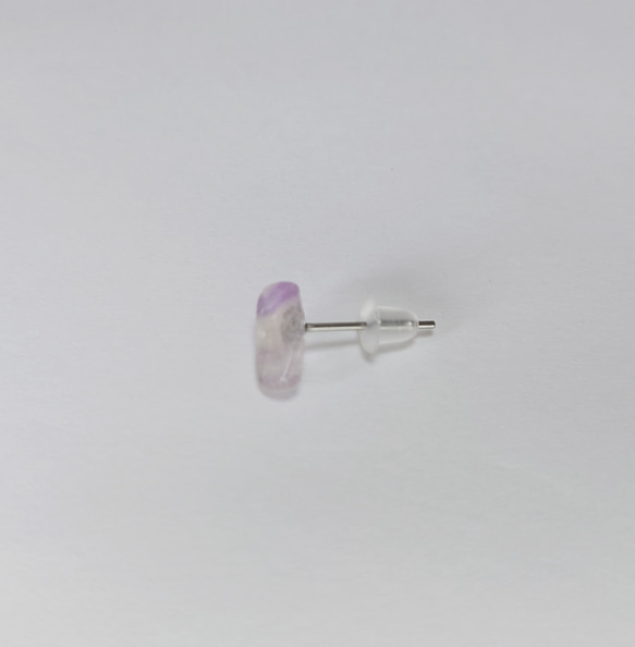 単品 フローライト (うす紫) ピアス サージカル仕様 キャッチはシリコン [05] FL_05 5枚目の画像