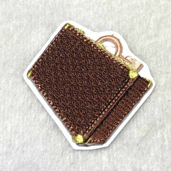 ★刺繍シール／ステッカー★　高価そうなアタッシュケース 3枚目の画像