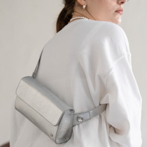 本革 ウエストバッグ ポーチ スマホショルダー 軽量 小さめ シルバー