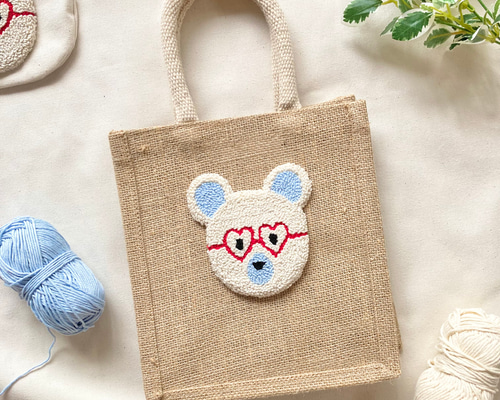 くまころ♡ ウエイト枠 刺繍イニシャルポーチ♡ 233c5d09876cf77ab7e05d83d08181