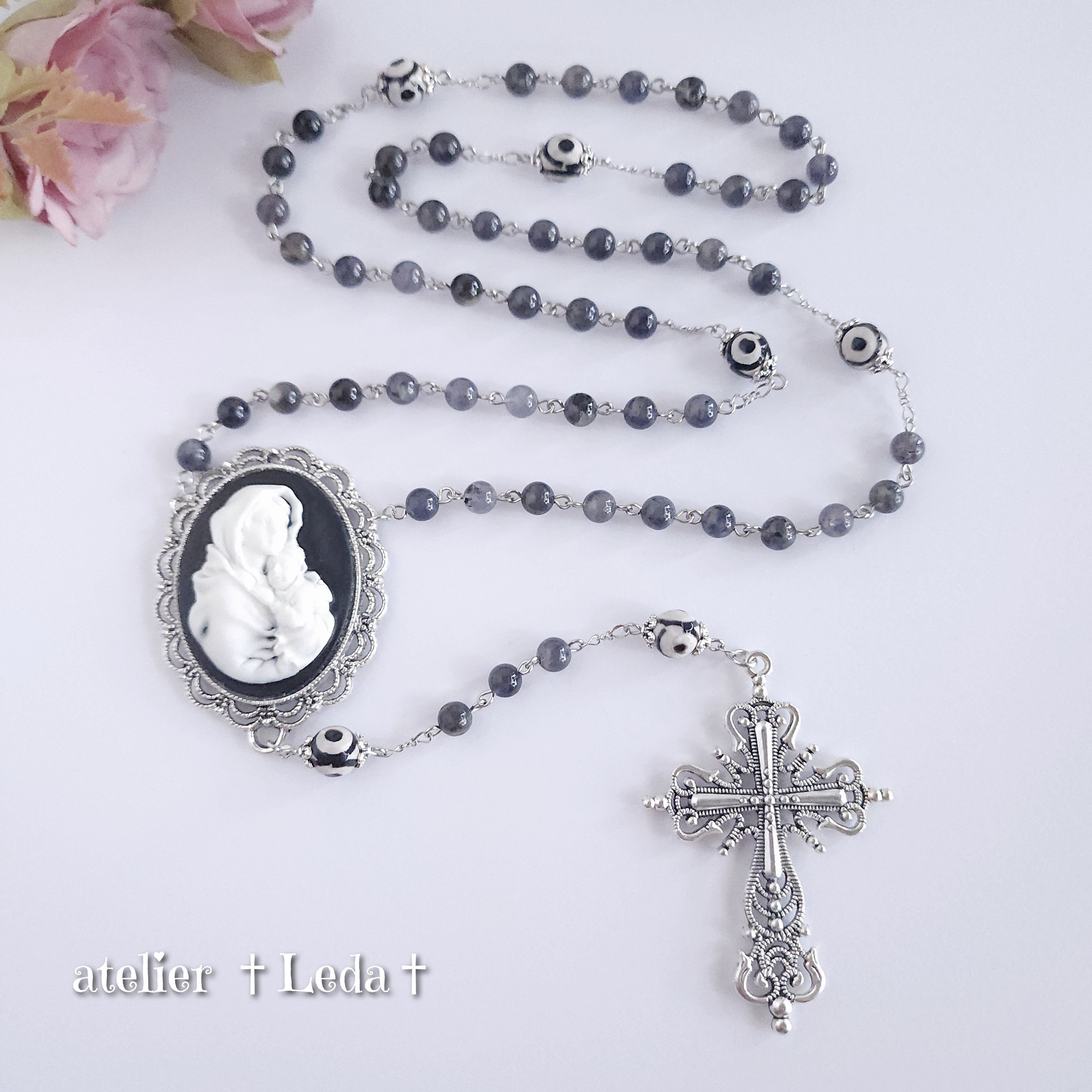 ☆アイオライト＆三眼天珠 ロザリオ☆ ~Iolite & dzi beads~