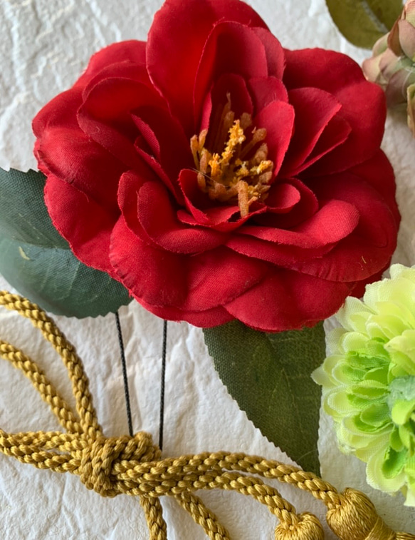 NEW✳︎紅椿とピンポンマム✳︎かすみ草の髪飾りセット成人式・結婚式・七五三に◎ 9枚目の画像