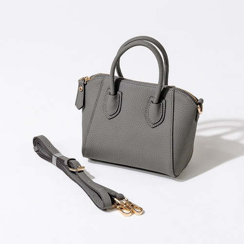 美品・キャメル トートバッグ 鍵付き ゴールド金具 キャメル トートバッグ 鍵付き ゴールド金具