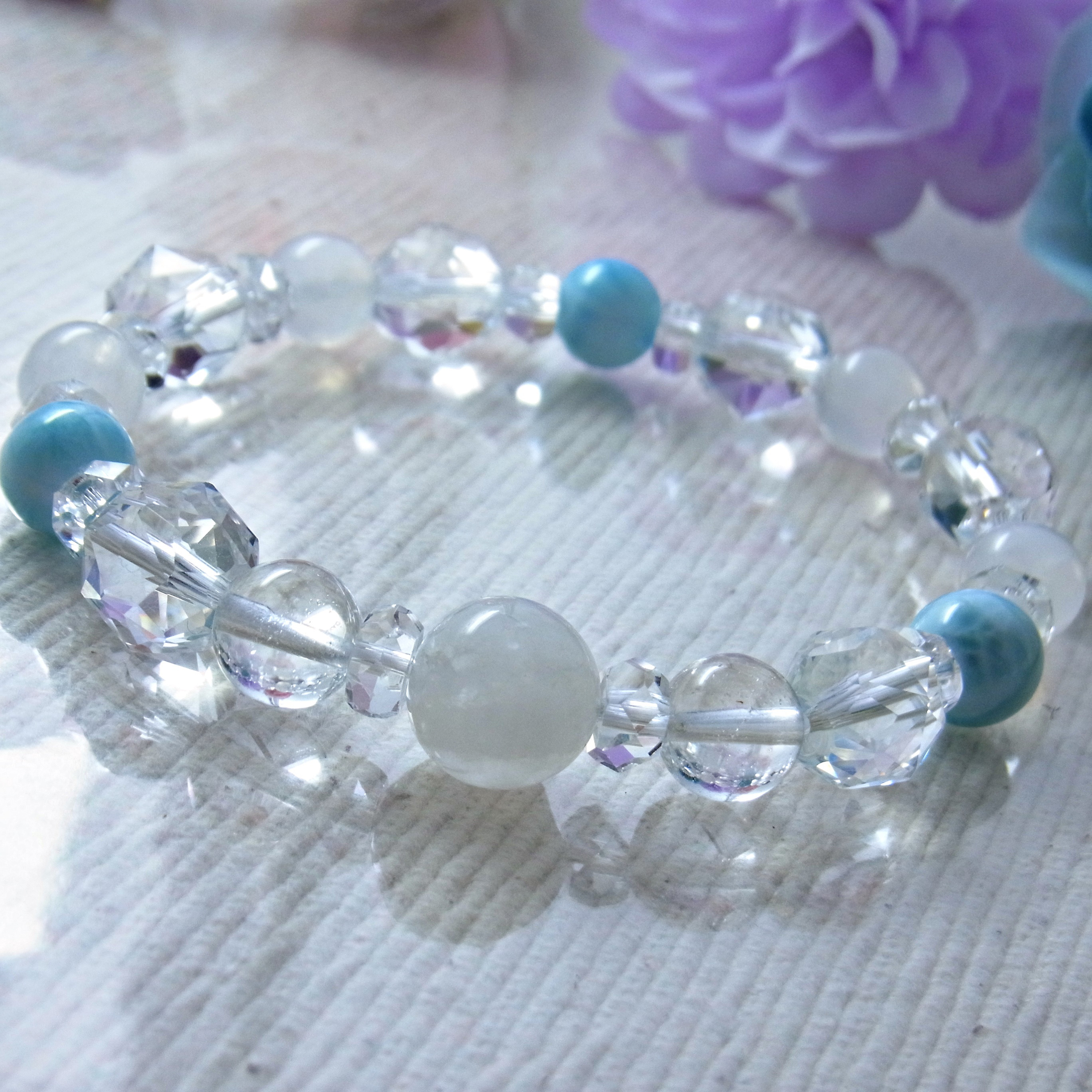 深い癒しと愛の石 アゼツライト ラリマー ヒマラヤ水晶 ムーンストーン パワー・ストーン 天然石ブレスH79 12,800円