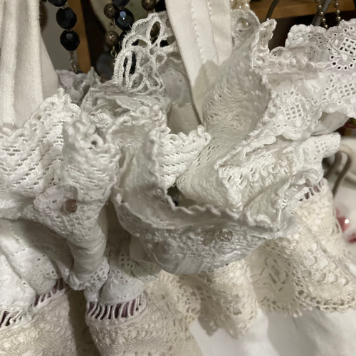 大人可愛いアンティークラッフル手刺繍フリルレース&ぷっくり花