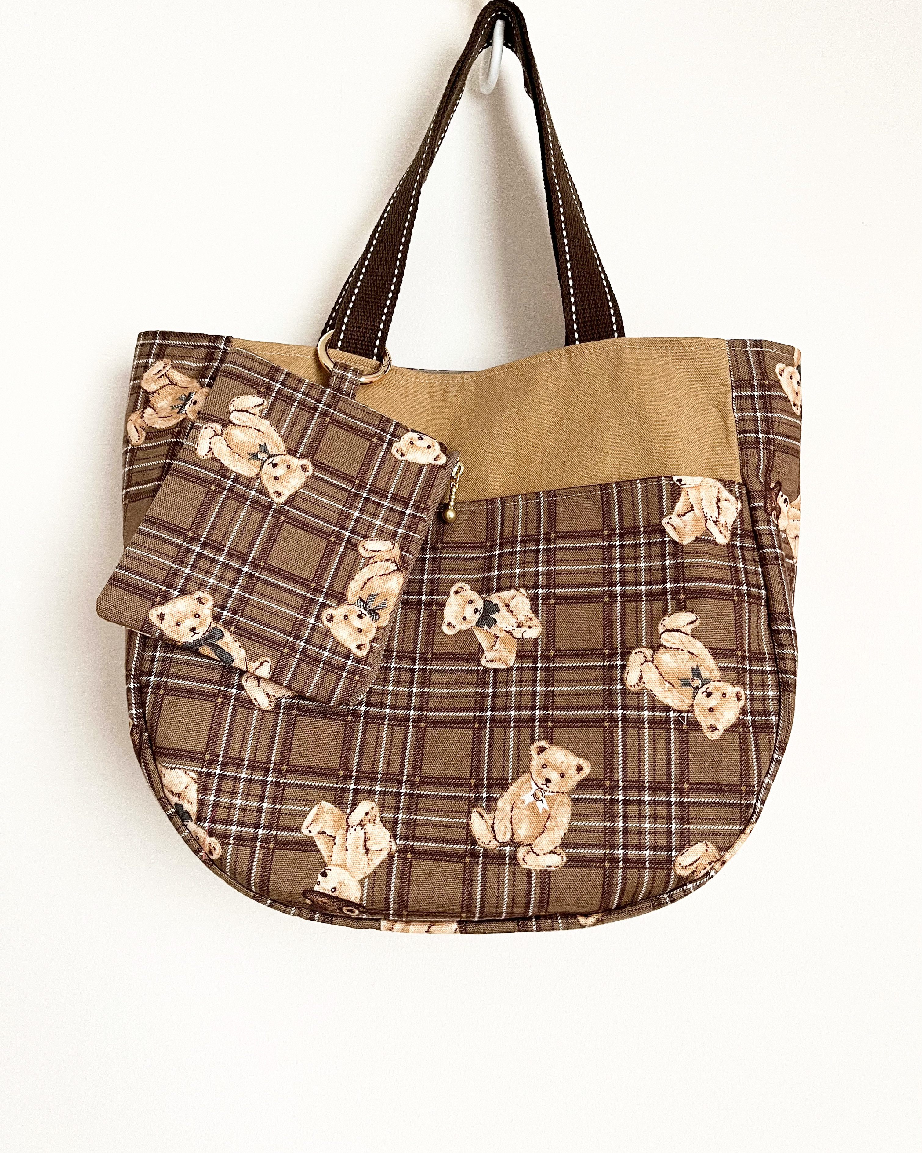 【creema限定】お散歩にも＊ミニラウンドトートバッグとミニポーチのセット＊くまさん＊ブラウン