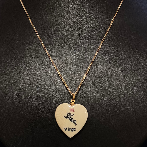 ペンダント乙女像