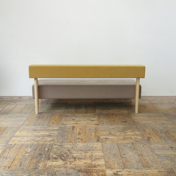 2.5s Border sofa（NA×背:SA-135 OCHRE  座:SA-186 WALNUT) 7枚目の画像