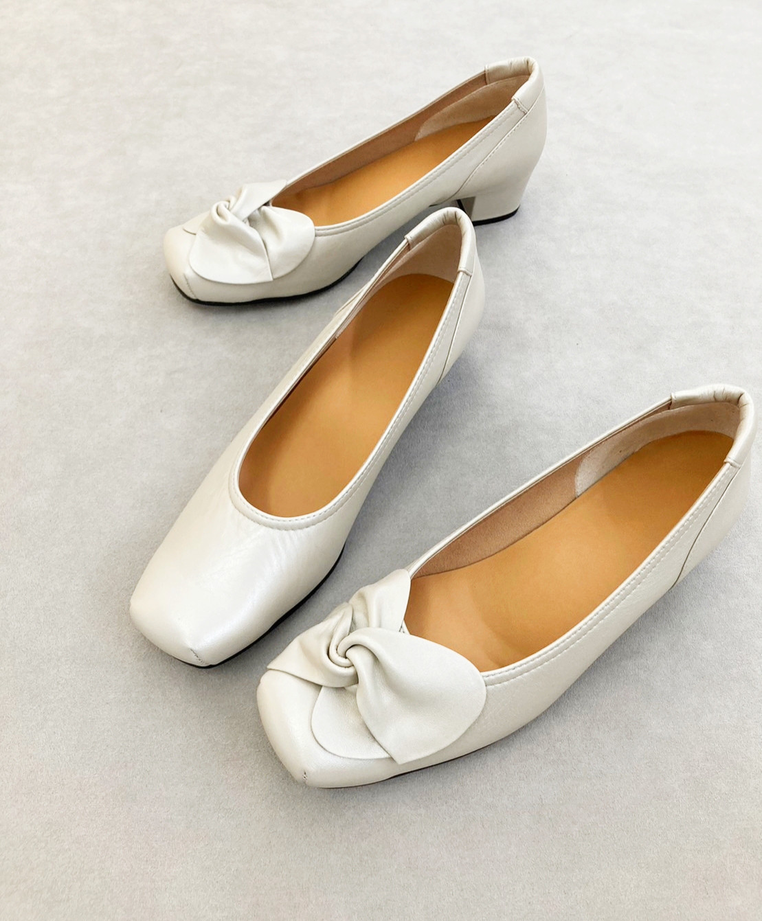 toiseiko kobe】ブラックパンプス フラワーモチーフ エレガント