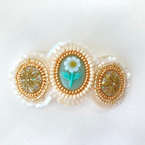 カメオ風 ビーズ刺繍 ポニーフック アンティーク調 フラワー ビーズ  