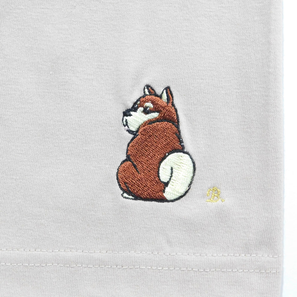 柴犬の刺繍りＴシャツ　6.2オンス　 2枚目の画像