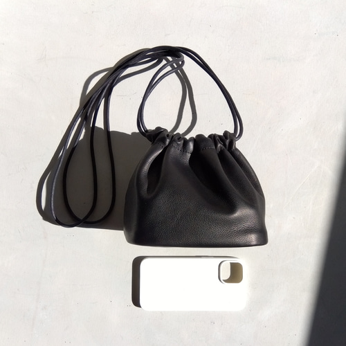 ミニ巾着バッグ／柔らかいカウレザー 巾着バッグ monotone 通販
