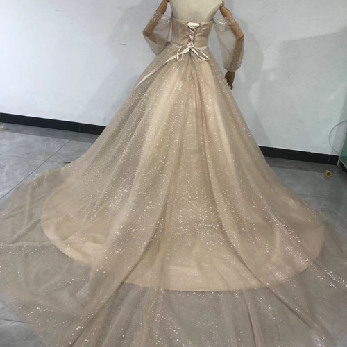 カラードレス 薄シャンパンの色 ベアトップ キラキラグリッター  