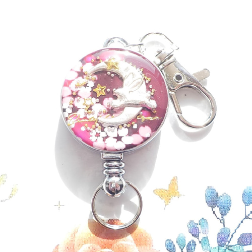 〜カヤ　　☪︎⋆☽様〜新作　天然石　レジンネックレス　【うさぎ×流れ星】 再販】レジンアクセサリー 三日月とうさぎ リールキーホルダー