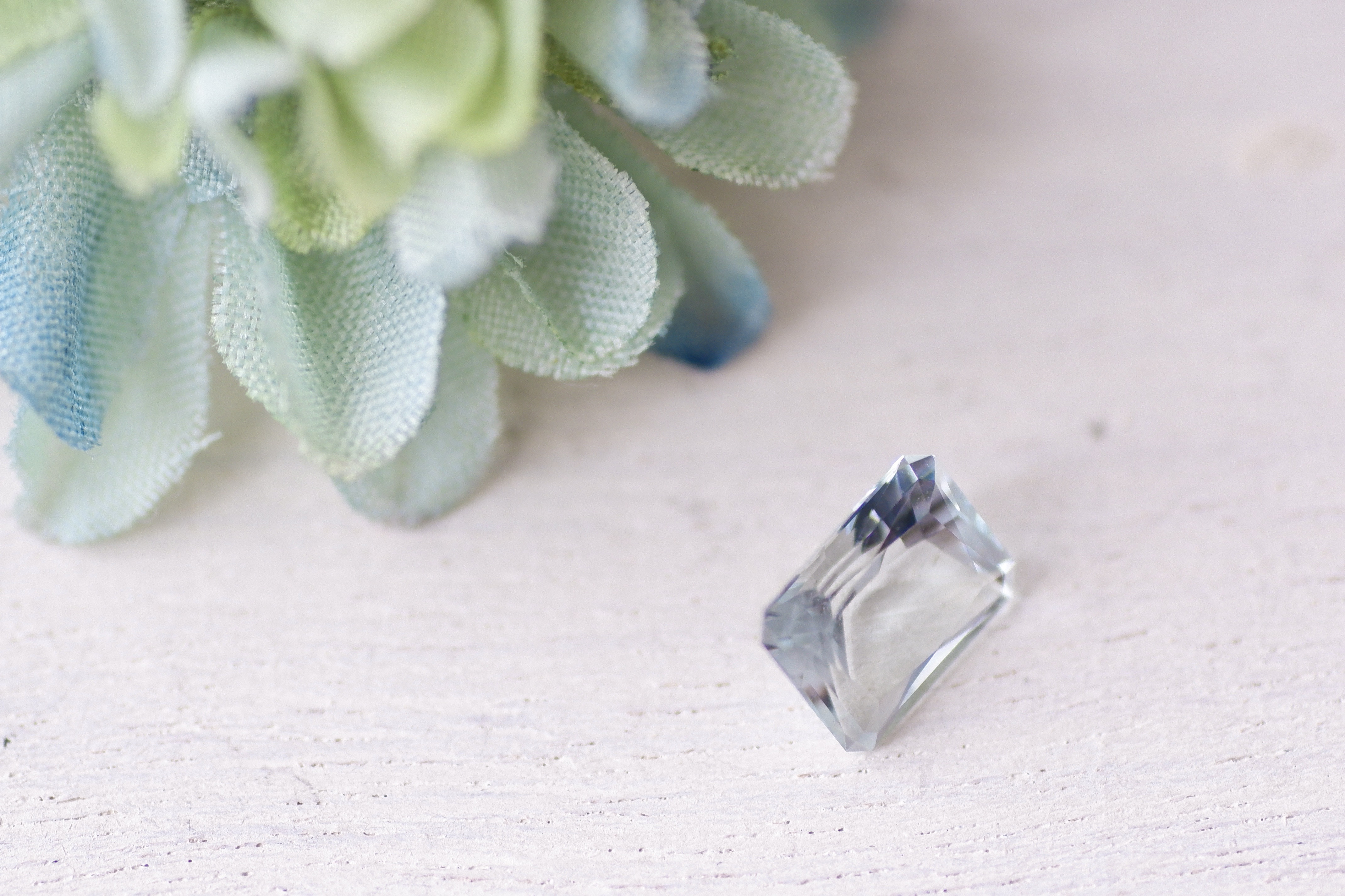 オリゴクレース＊オクタゴン・カット＊1.44ct＊8.1×6.3mm＊FE-001