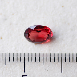 アルマンディン・ガーネット＊オーバル・カット＊1.37ct＊7.7×6.0mm＊GA-028 6枚目の画像