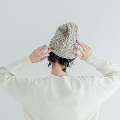 1月16日～お届け】アラン模様のニット帽【紡毛ウール】ベージュ ニット