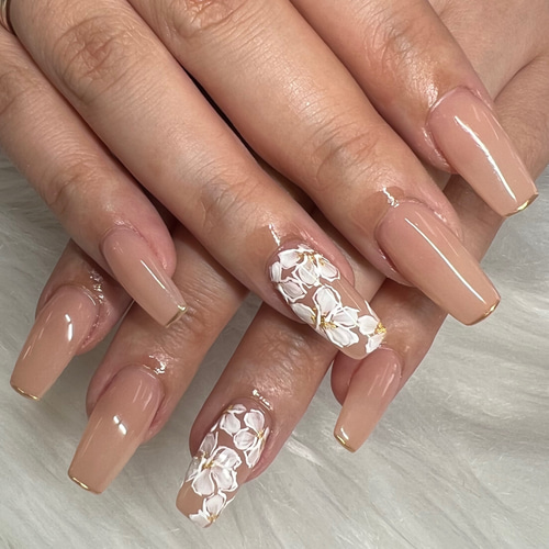 フラワーネイル ニュアンス ミラーフレンチ 綺麗 お花 シンプル