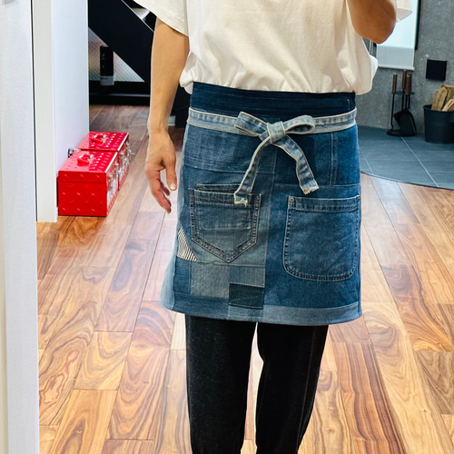 前掛け☆男女兼用☆デニムリメイク☆カフェエプロン キャンプ