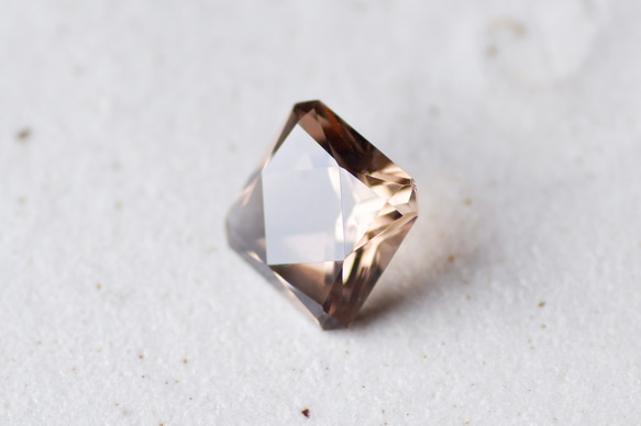 スモーキー・クォーツ＊オクタゴン・カット＊12.85ct＊15.0×15.0mm＊QS-017 2枚目の画像