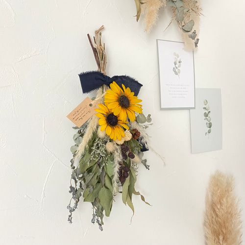 パンパスグラスの横長スワッグ ニューボーンフォト バースディフォト パンパスグラスの横長スワッグ ニューボーンフォト バースディフォト