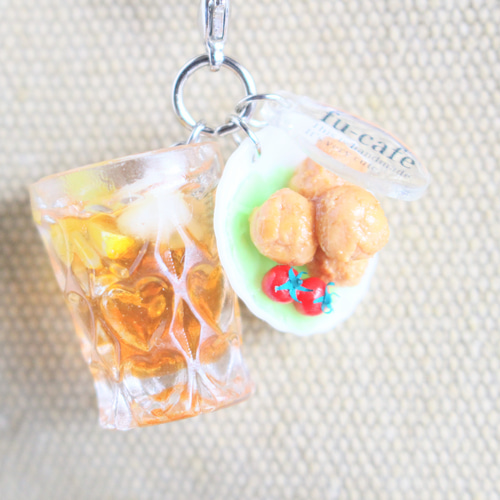 ハイボールと唐揚げのチャーム バッグチャーム 風花-小人の手仕事