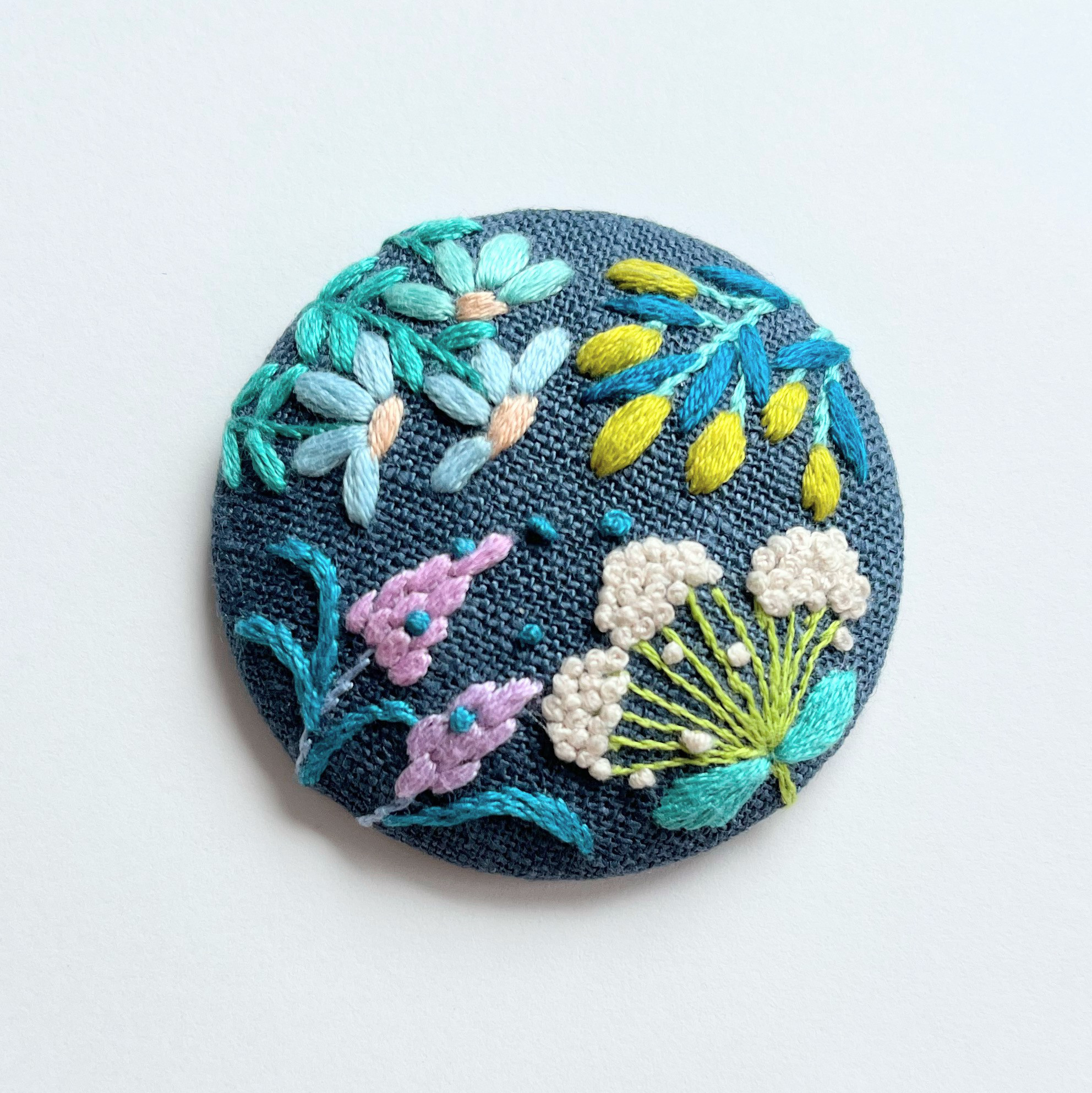 セブンイレブン 冬ギフト カタログ 【専用】ハンドメイド　刺繍フレーム　刺繍ブローチ その他